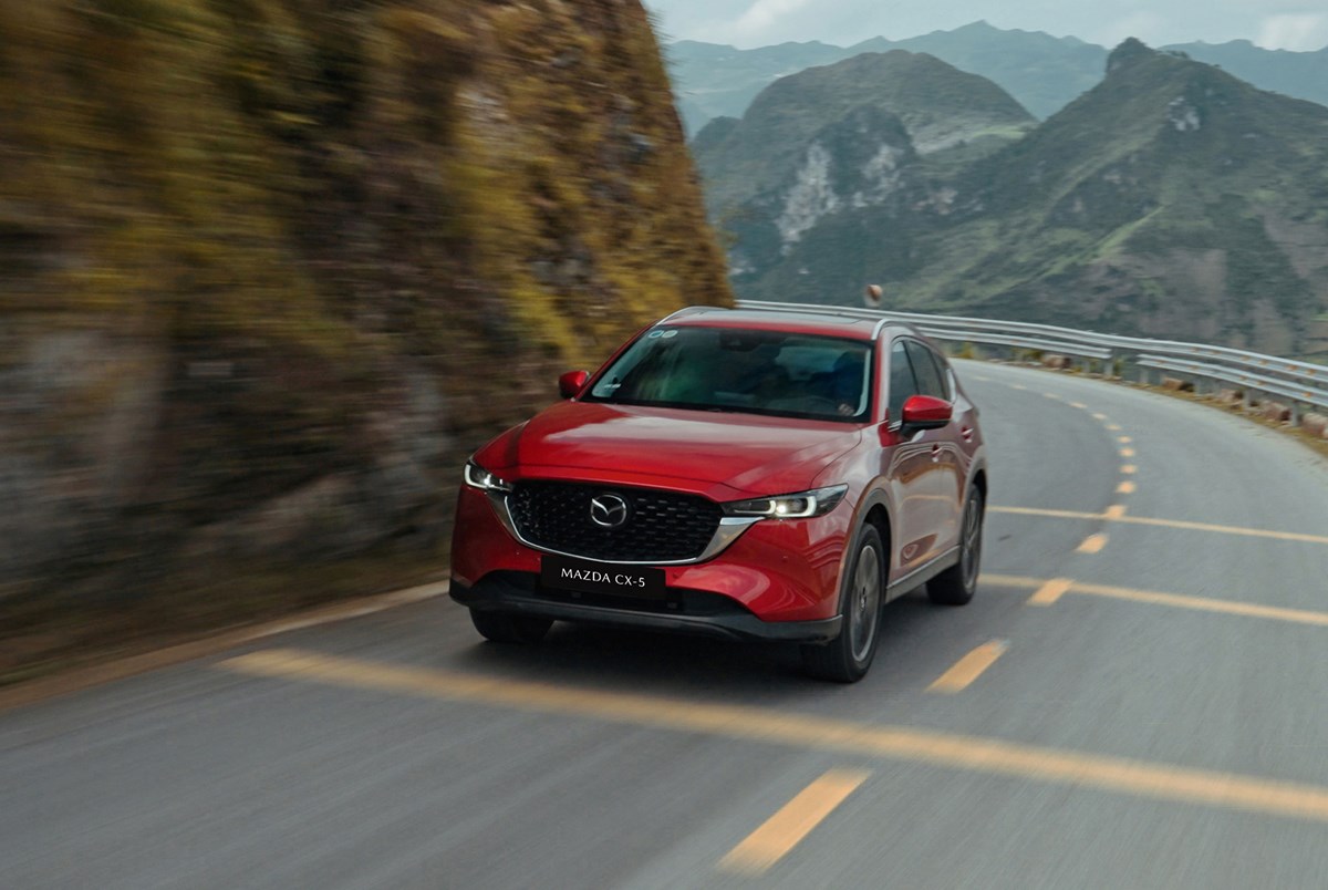 CX-5 SUV được người dùng đánh giá cao với cảm giác lái thú vị